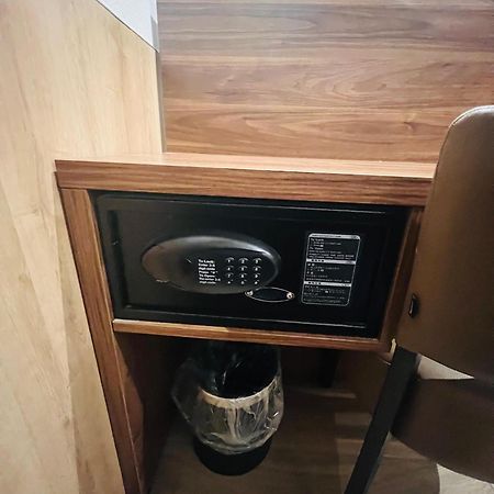 コーディアル ホテル ダム スクエア アムステルダム エクステリア 写真